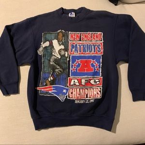Vintage Patriots Sweatshirt